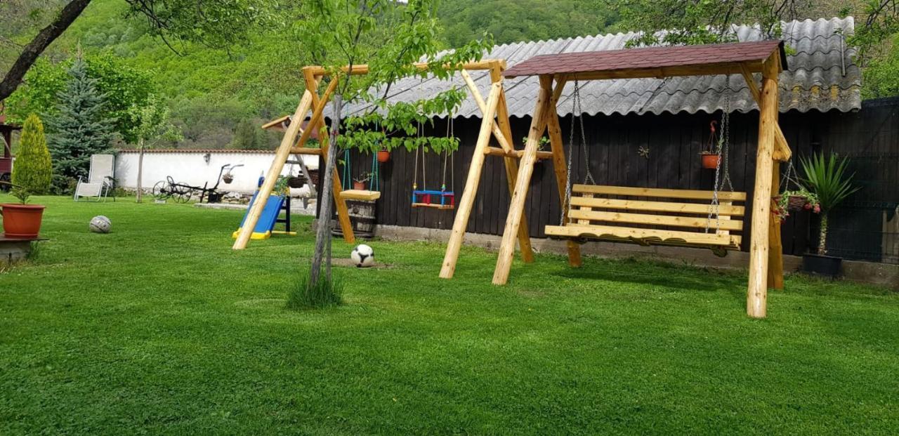Pensiunea Miraj Polovragi Extérieur photo